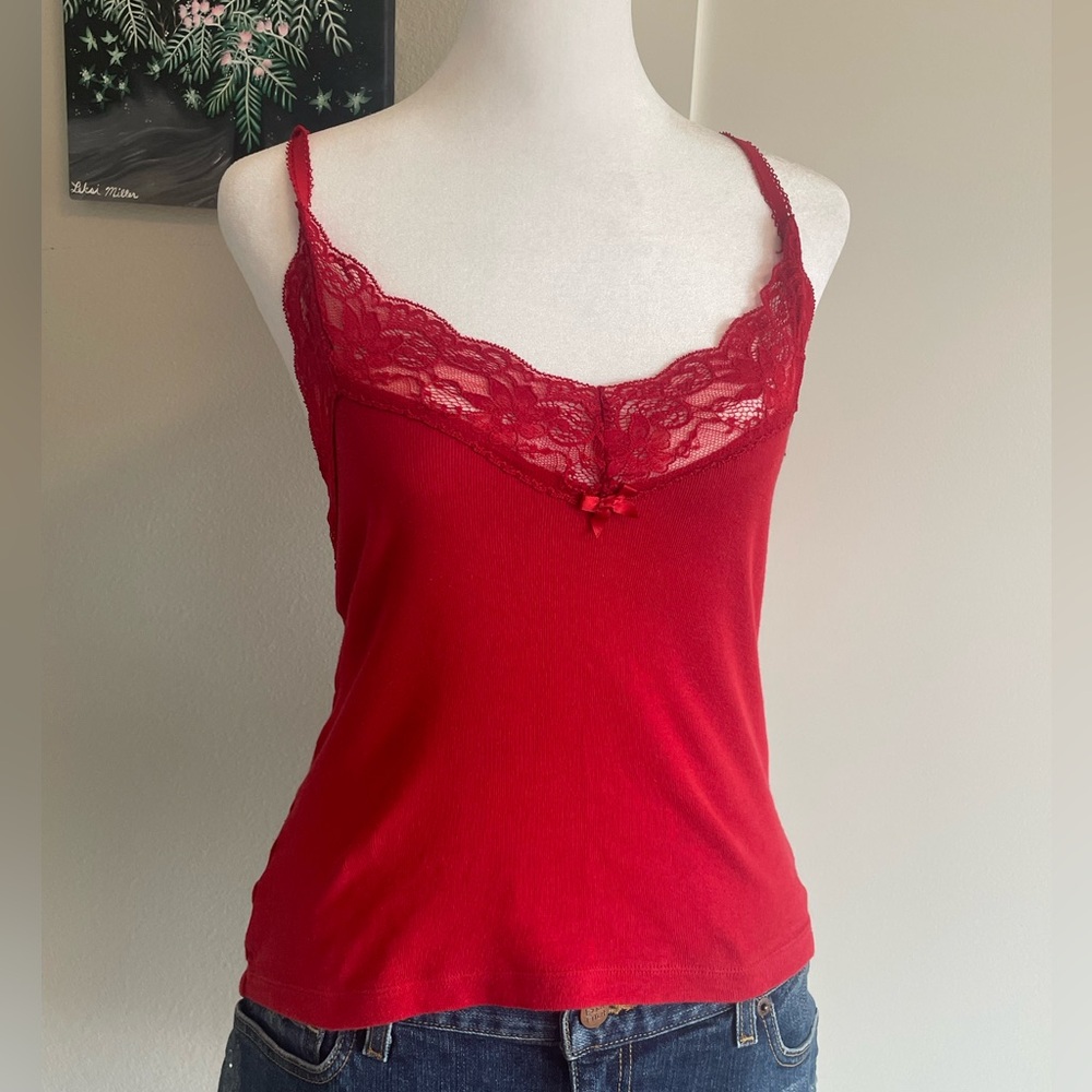 red vs lace cami top